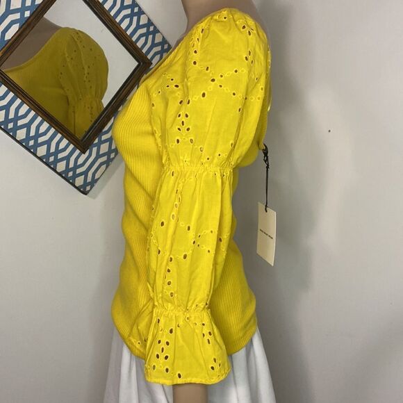 Who What Wear Yellow Flared Long Sleeve Shirt Women’s Size Small - Picture 2 of 5